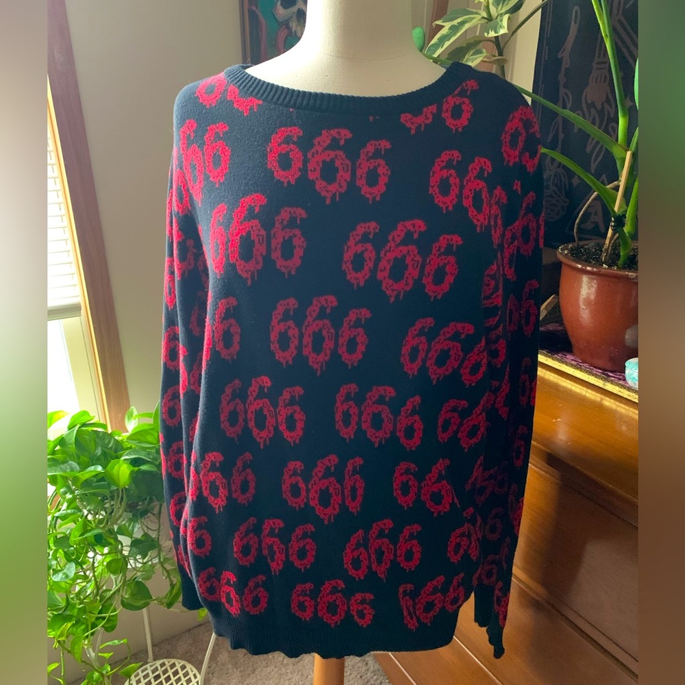EUC Too Fast Light weight Crew neck Sweater